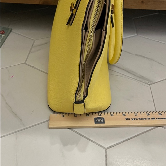 Large Yellow Handbag - Picture 5 of 15